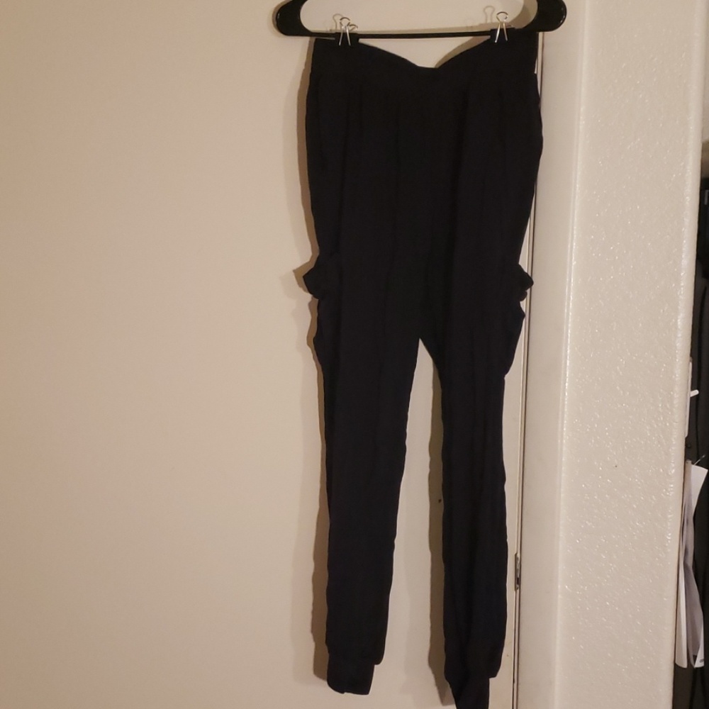 Black light weight joggers.